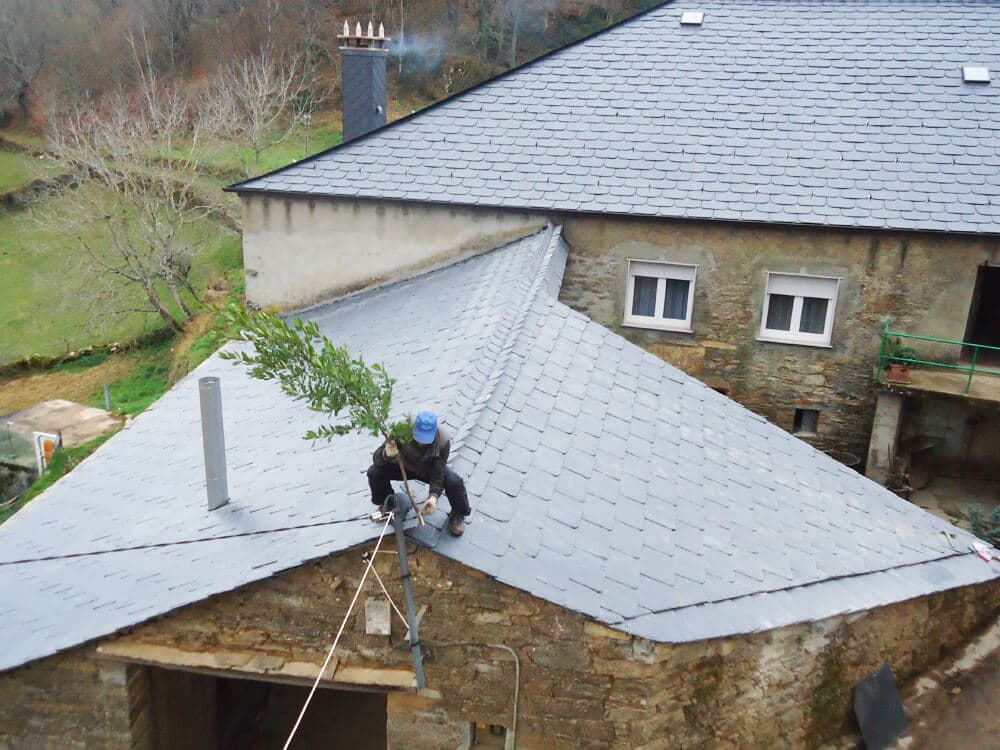 ¿Por qué es importante el mantenimiento de tu cubierta o tejado?